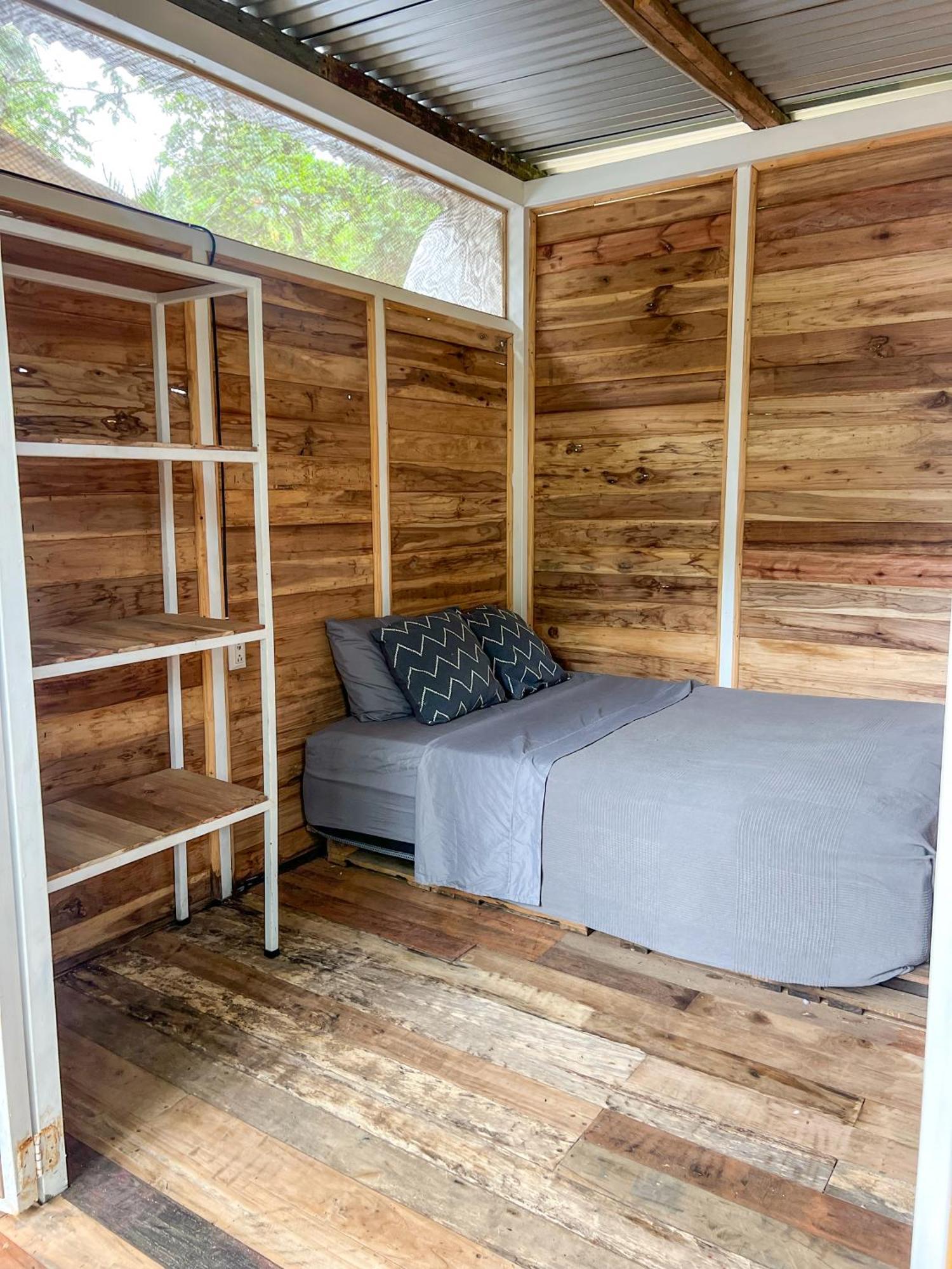 Nomadic Surf Camp Hostel Uvita Luaran gambar